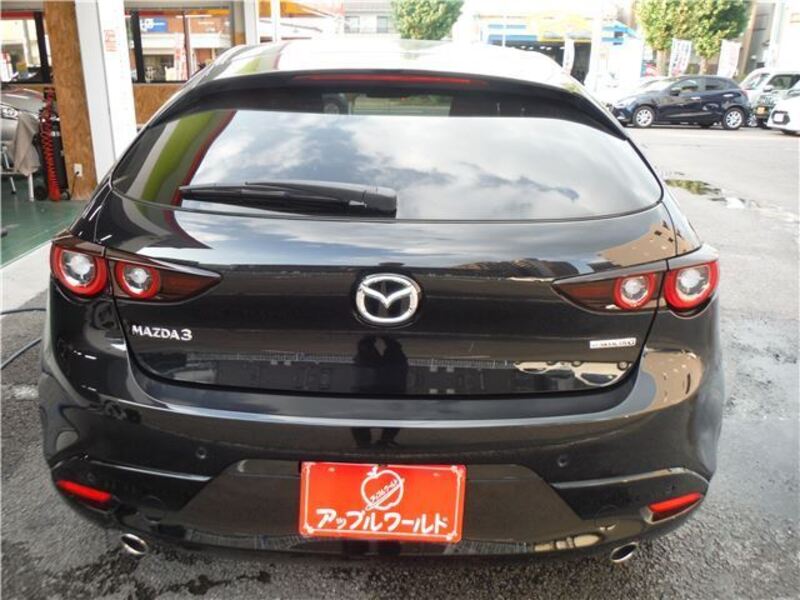 MAZDA3