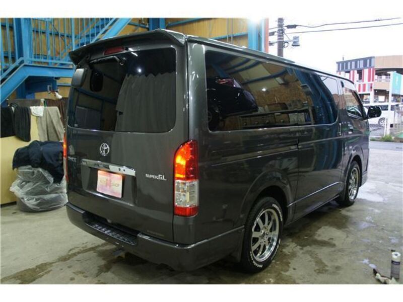 HIACE VAN