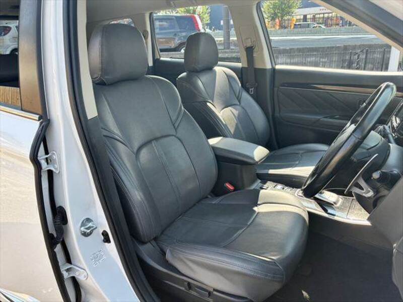OUTLANDER PHEV