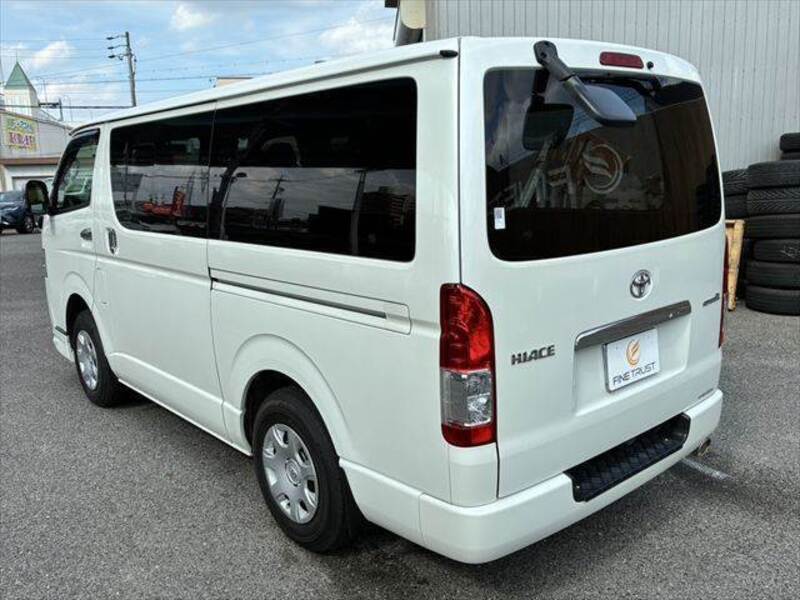 HIACE VAN