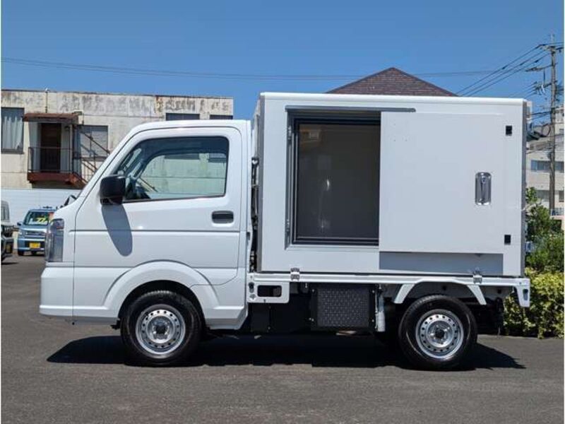 CARRY TRUCK