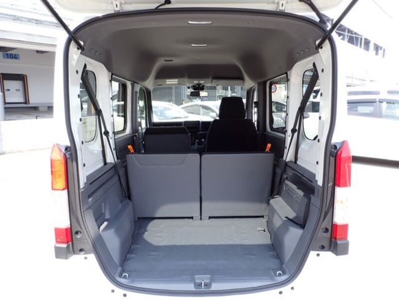 N-VAN