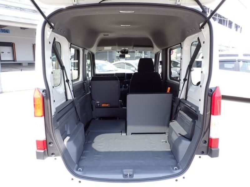 N-VAN