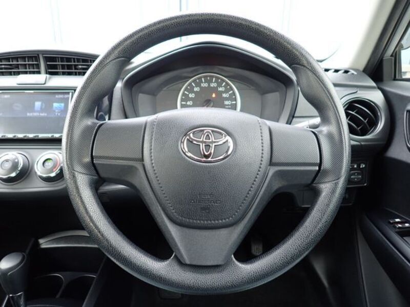 COROLLA AXIO