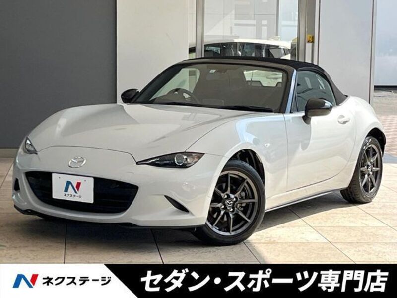 ROADSTER-0