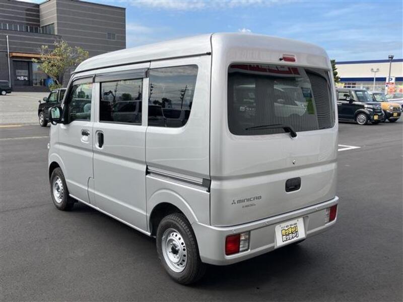 MINICAB VAN