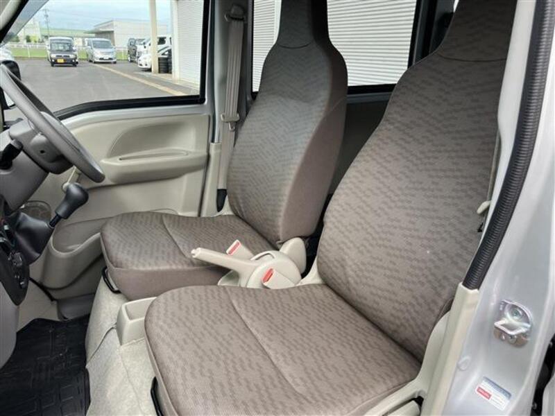 MINICAB VAN