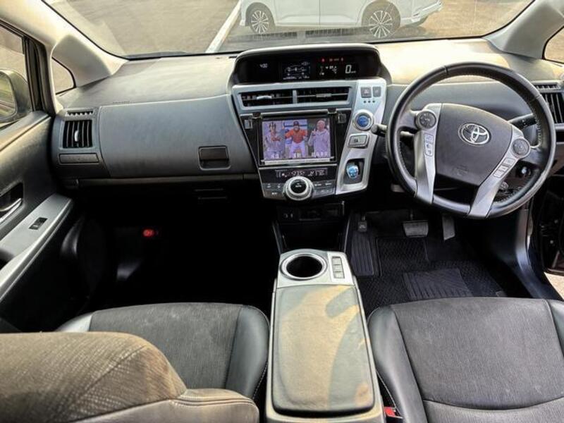 PRIUS ALPHA