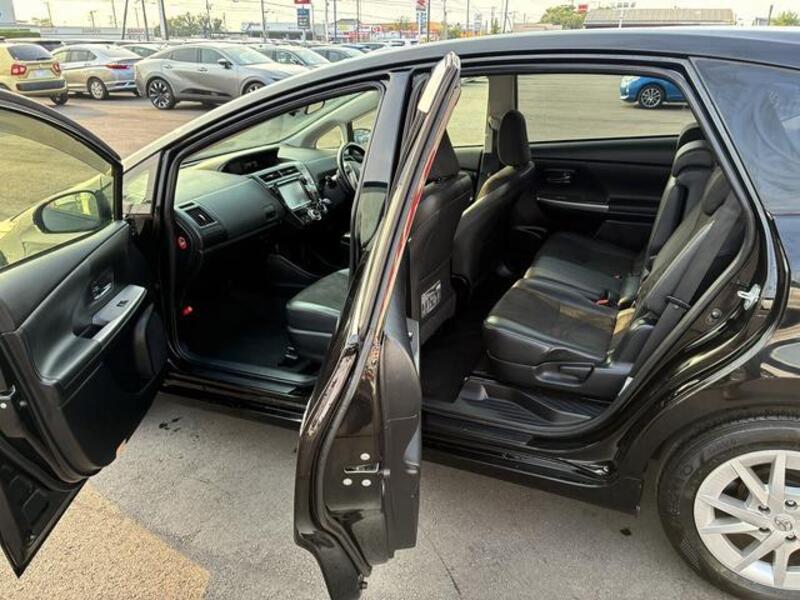 PRIUS ALPHA