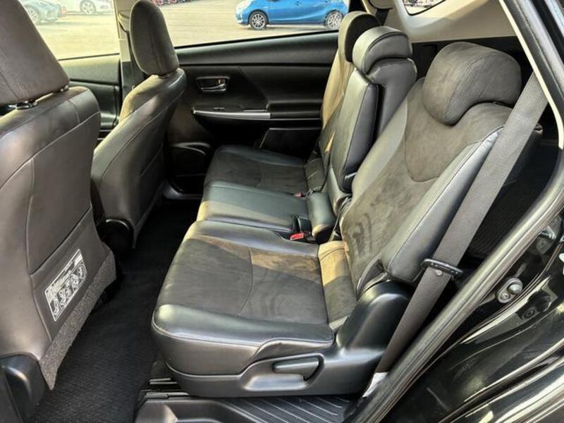 PRIUS ALPHA
