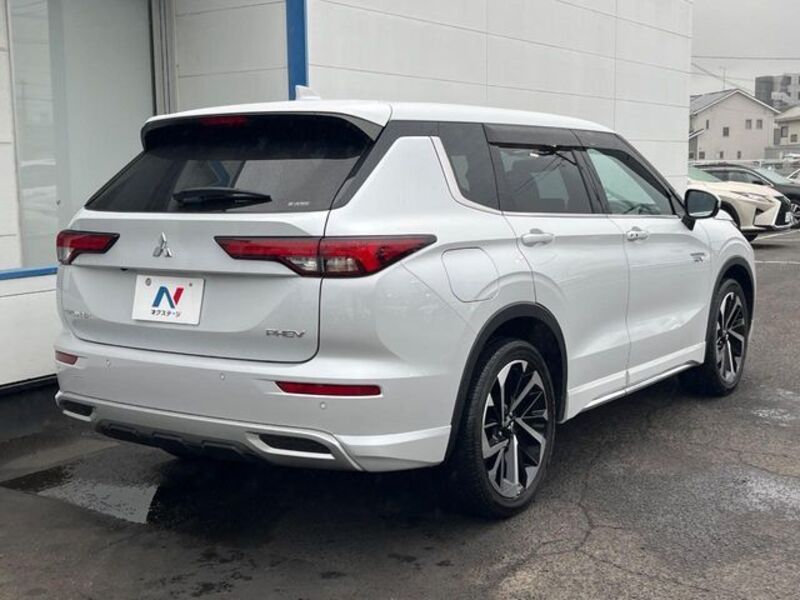 OUTLANDER PHEV