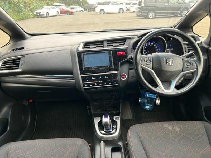 FIT HYBRID