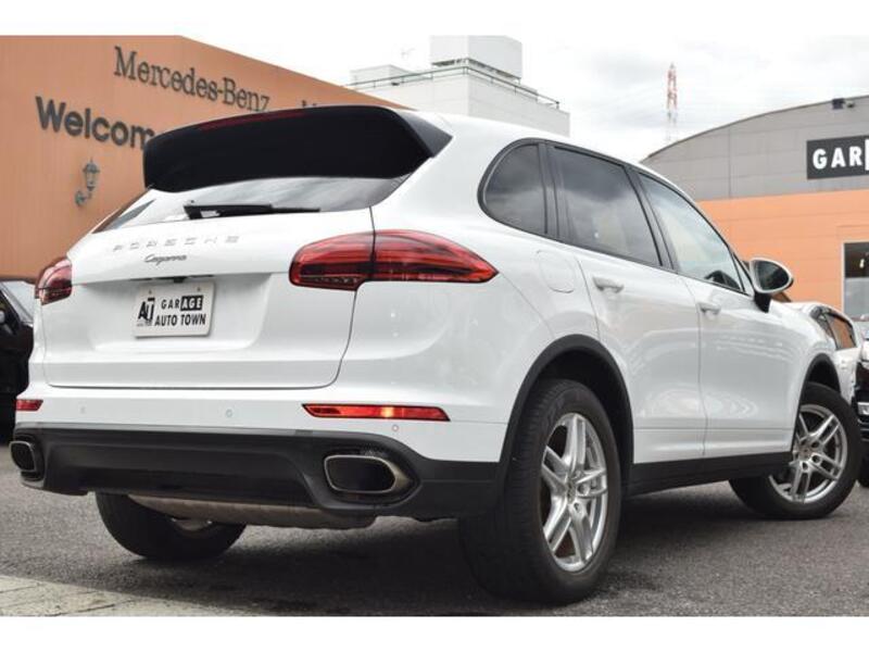 CAYENNE