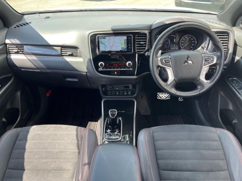 OUTLANDER PHEV