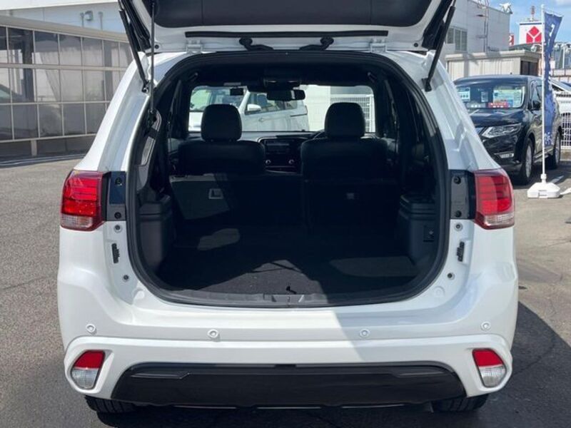 OUTLANDER PHEV