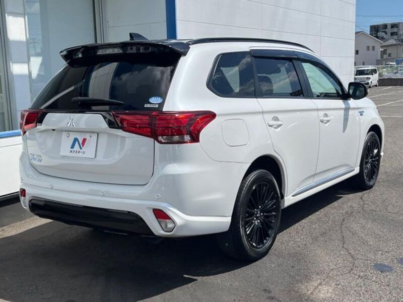 OUTLANDER PHEV
