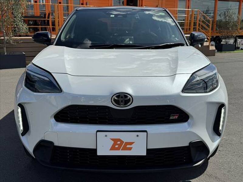 YARIS CROSS