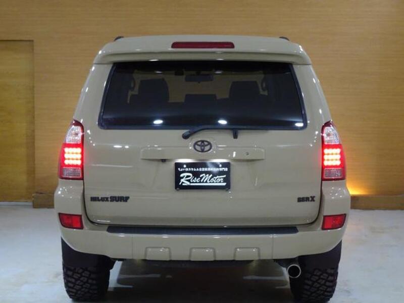 HILUX SURF