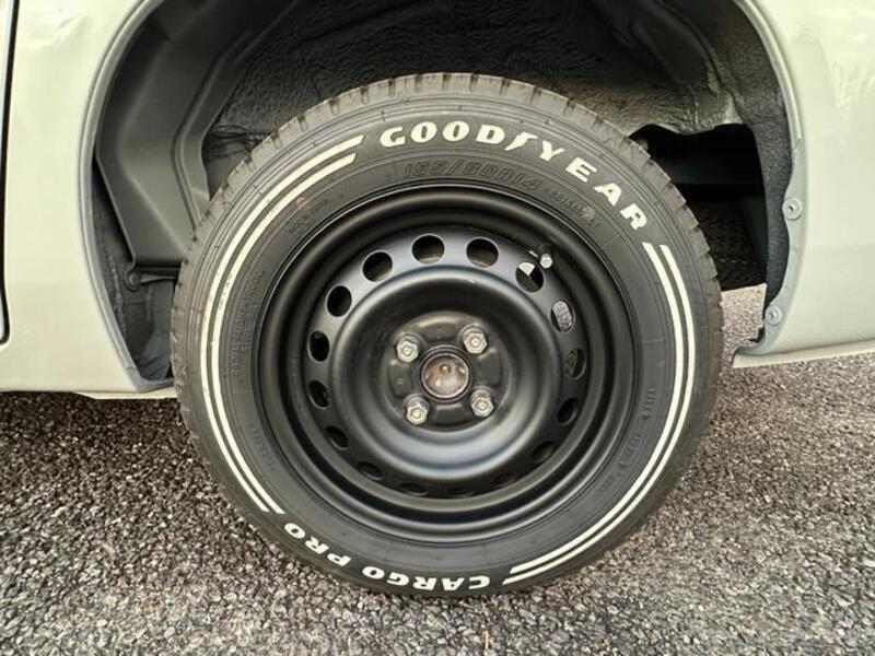 SUCCEED VAN