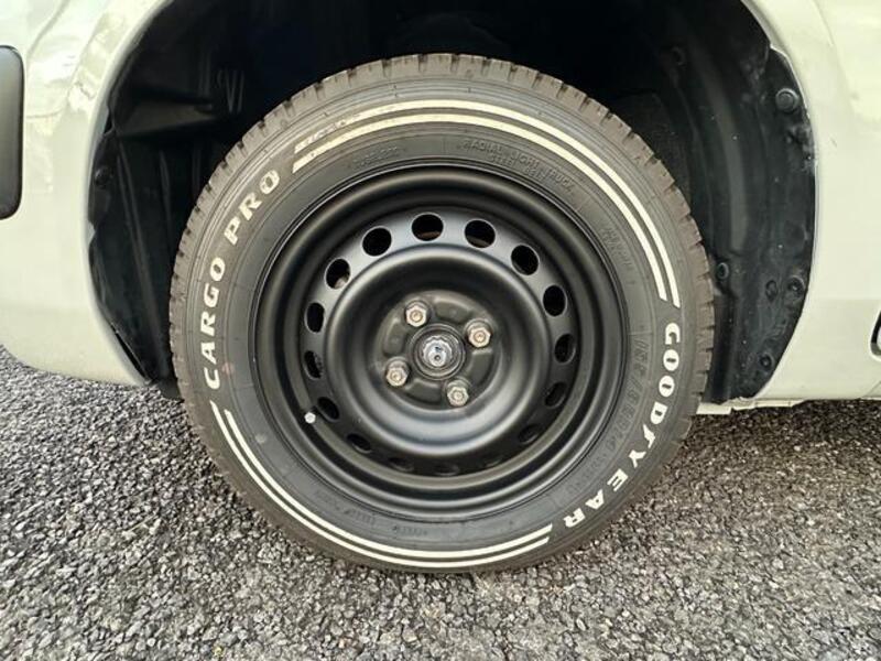 SUCCEED VAN