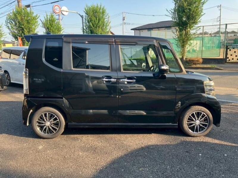 N BOX CUSTOM