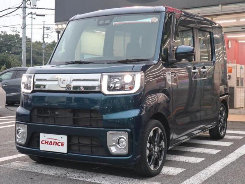 DAIHATSU WAKE