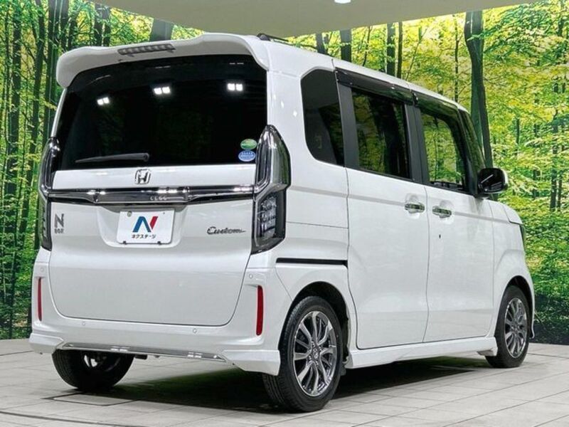 N BOX CUSTOM