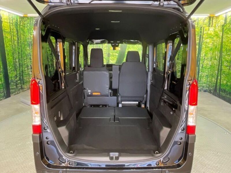 N-VAN