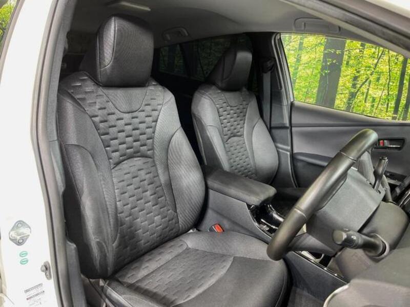 PRIUS PHV