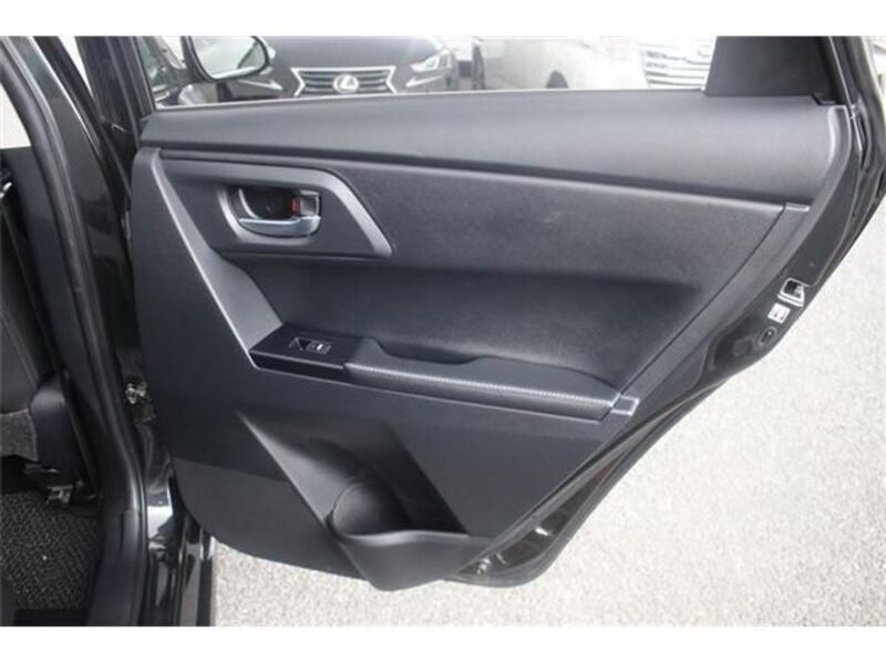 AURIS HYBRID