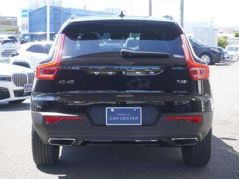 XC40