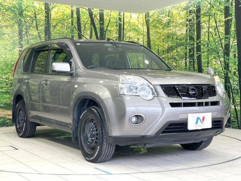X-TRAIL