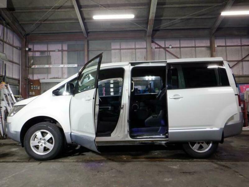 DELICA D5