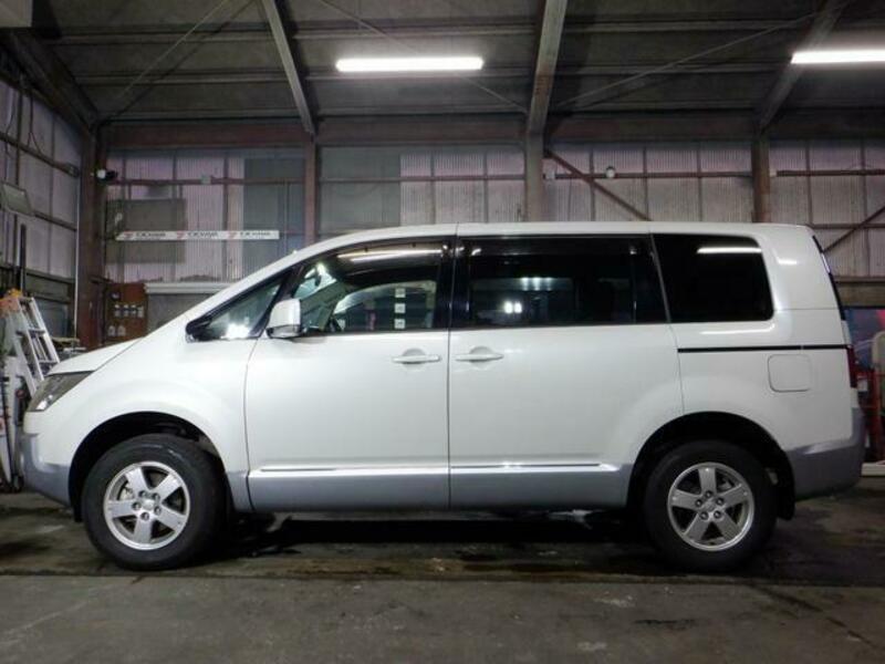 DELICA D5