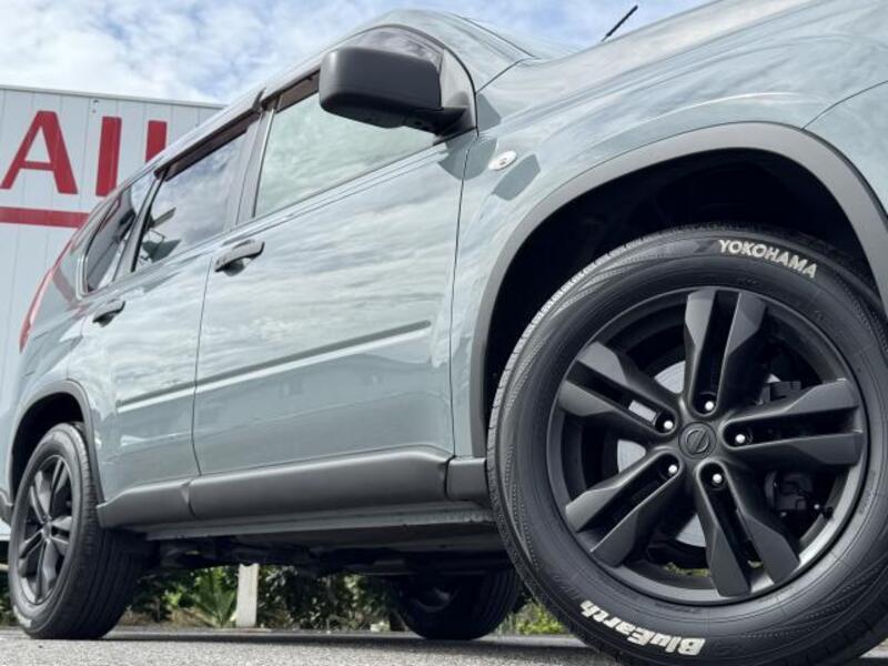 X-TRAIL