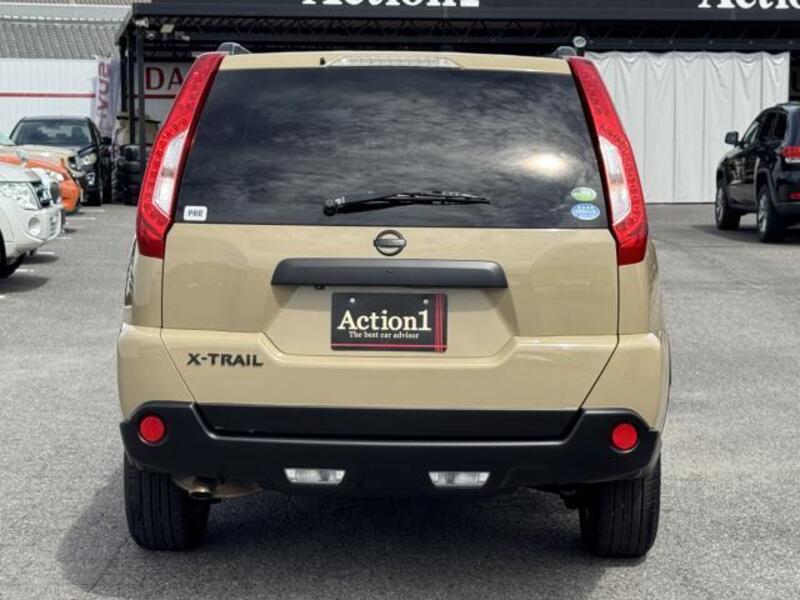 X-TRAIL