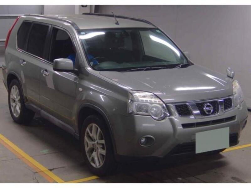 X-TRAIL