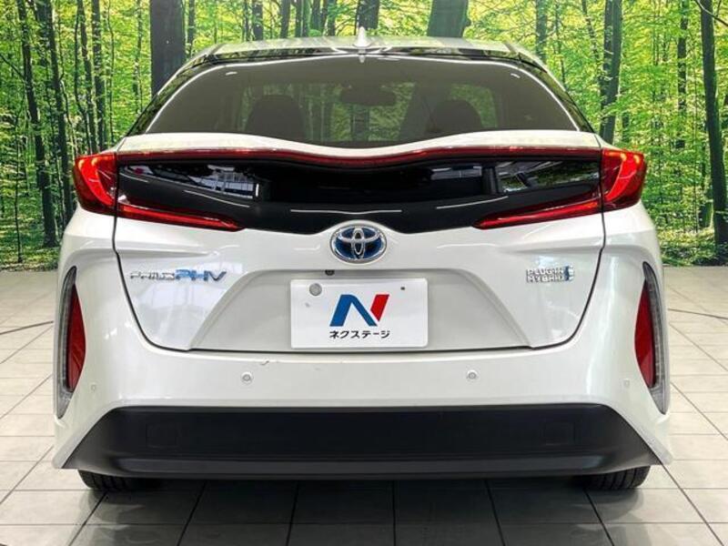 PRIUS PHV