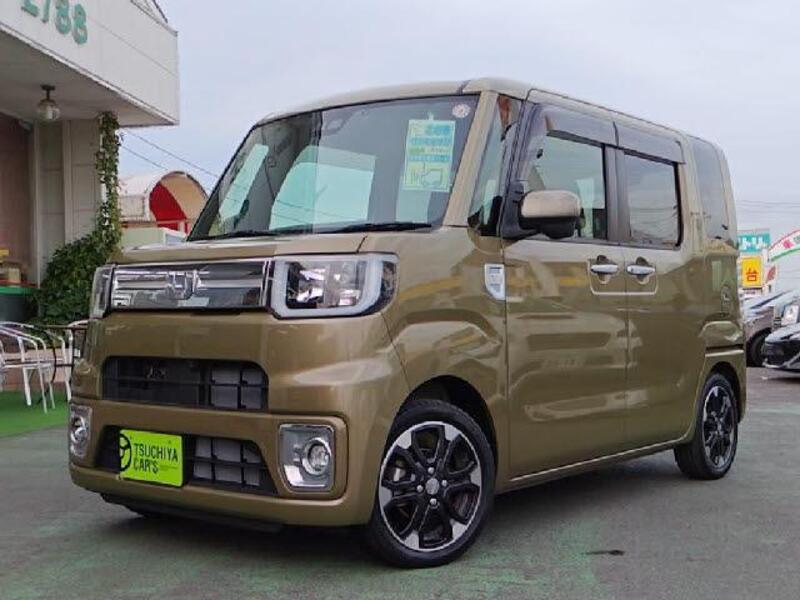 DAIHATSU WAKE