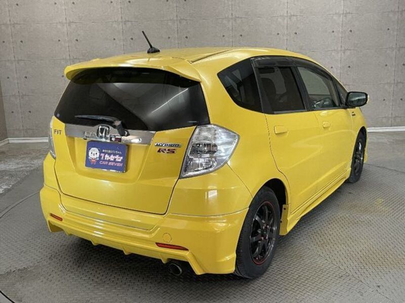 FIT HYBRID