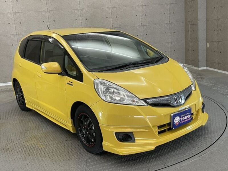 FIT HYBRID