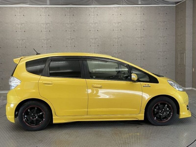 FIT HYBRID