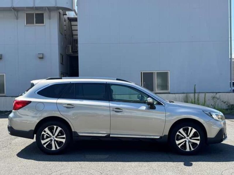 LEGACY OUTBACK