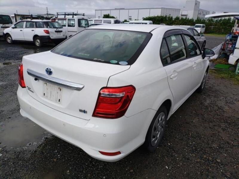 COROLLA AXIO