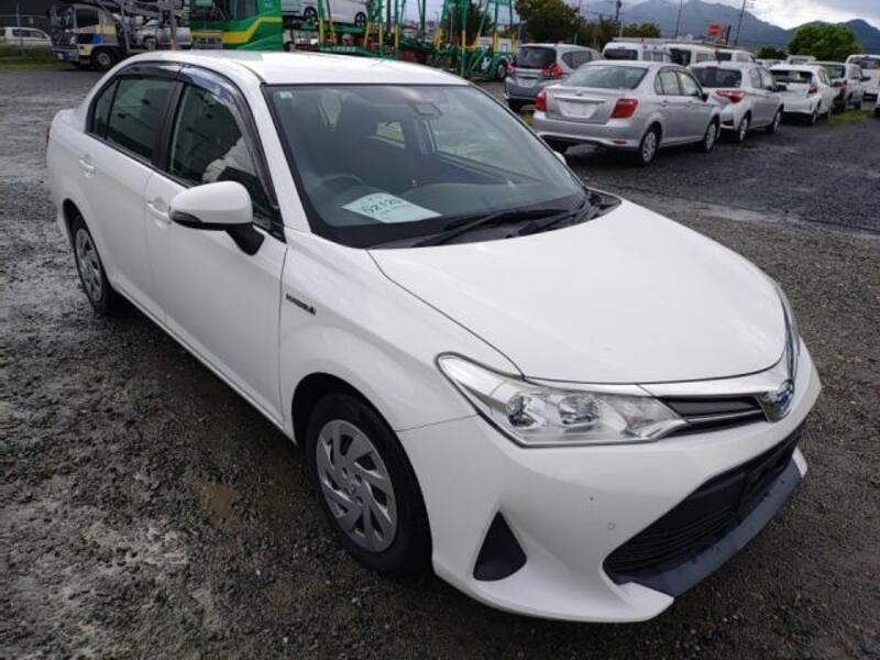 COROLLA AXIO