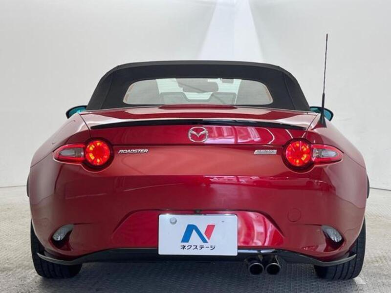 ROADSTER