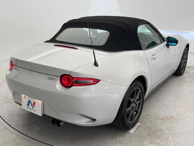 ROADSTER