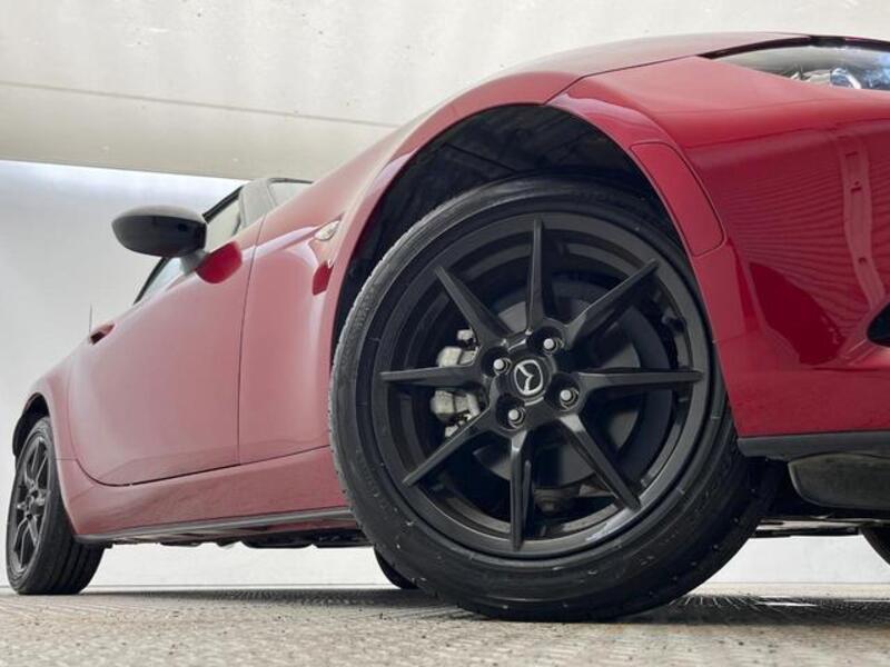 ROADSTER