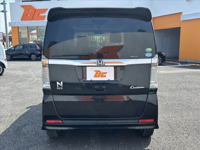 N BOX CUSTOM