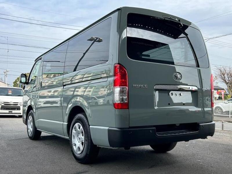 HIACE VAN